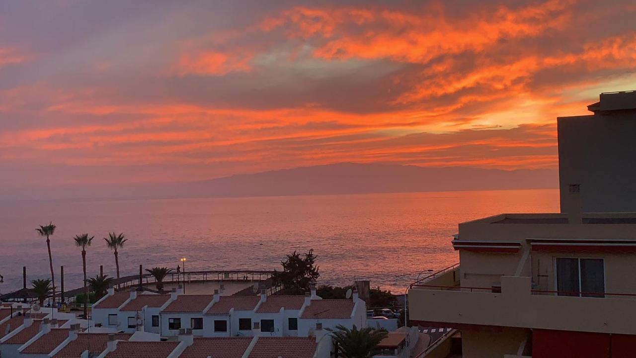דירות פוארטו דה סנטיאגו Cozy Beachfront Flat With Pool & Panoramic Sea View Terrace מראה חיצוני תמונה